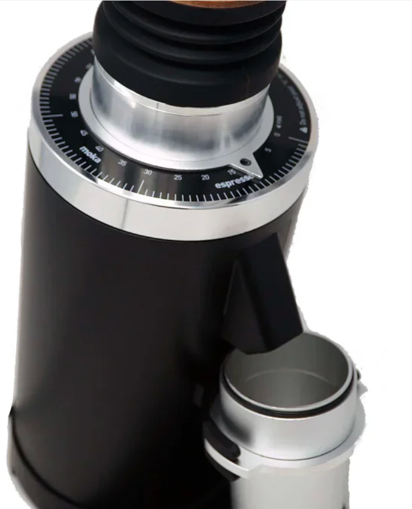 DF64 Grinder with Blow-out Hopper System – Top View